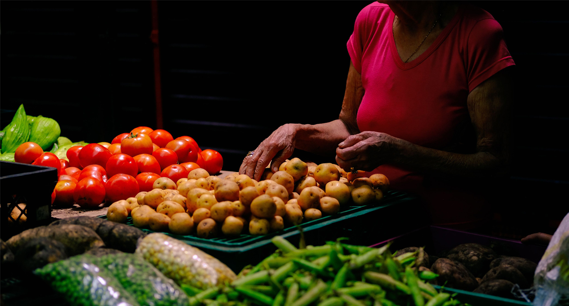 Más allá de los nutrientes: ampliar la mirada para medir mejor la sostenibilidad de nuestras dietas